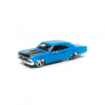 31333 Машинка die-cast 1966 Chevelle SS 396, 1:24, синяя, открывающиеся двери